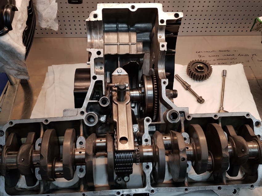 70-80s Restorations Engine